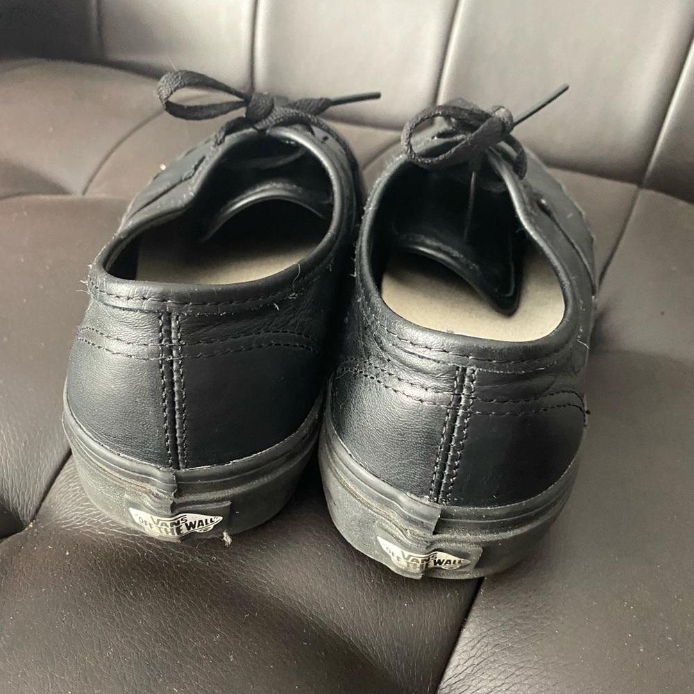 Vans - Picture 3 of 3